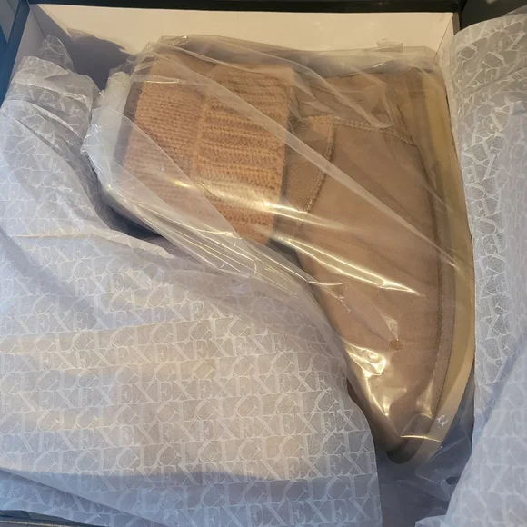 Australia Luxe Collective Fame Short Knit Boot in Chestnut. #238. Size 9 - Picture 10 of 10